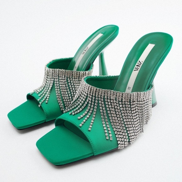 NWT. Zara Green Sparkly Heeled Sandals with Rhinestone Fringe. Size 9. - Picture 5 of 6